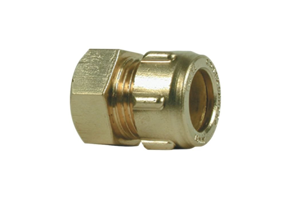 Conex 15mm X 3/4" 303ST Straight Tap Connector